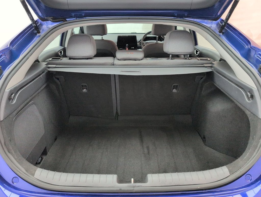 Used 2020 70 HYUNDAI IONIQ 1.6 IONIQ Premium FHEV Semi-Auto 5dr CLICK+COLLECT / HOME DELIVERY