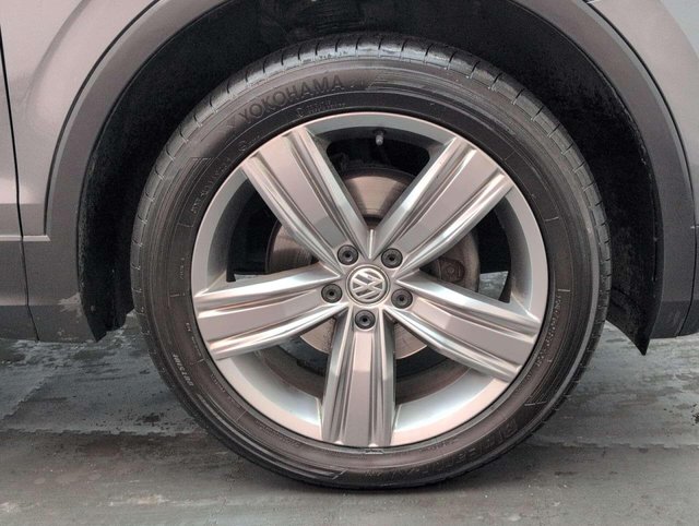 USED 2017 17 VOLKSWAGEN TIGUAN 2.0 Tiguan SEL TDI BlueMotion Technology 4Motion Semi-Auto 4WD 5dr CLICK+COLLECT / HOME DELIVERY