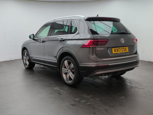 USED 2017 17 VOLKSWAGEN TIGUAN 2.0 Tiguan SEL TDI BlueMotion Technology 4Motion Semi-Auto 4WD 5dr CLICK+COLLECT / HOME DELIVERY