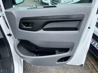 USED 2021 21 VAUXHALL VIVARO 1.5 Turbo D 2900 Dynamic L2 H1 Euro 6 (s/s) 6dr SERVICED @ 10 20 30 40 49 k