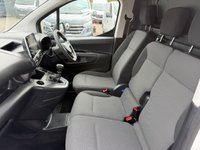 USED 2022 22 VAUXHALL COMBO 1.5 Turbo D 2300 Sportive Panel Van 6dr Diesel Manual L2 H1 Euro 6 (100 ps) 1 OWNER ONLY 13K MILES TOUCH SCREEN MEDIA 3 SEATER COMES MOT 1 YEAR AND SERVICE