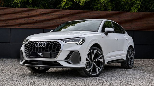 View our AUDI Q3