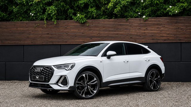 View our AUDI Q3