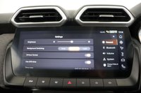 USED 2025 75 MG MG ZS 1.5 Hybrid+ SE SUV 5dr Petrol Hybrid Auto Euro 6 (s/s) (196 ps) CAMERA, APPLE CAR PLAY, SATNAV