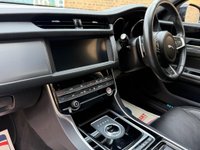 USED 2019 19 JAGUAR XF 2.0i R-Sport Auto Euro 6 (s/s) 4dr *ONLY 6000 MILES*ONE OWNER*
