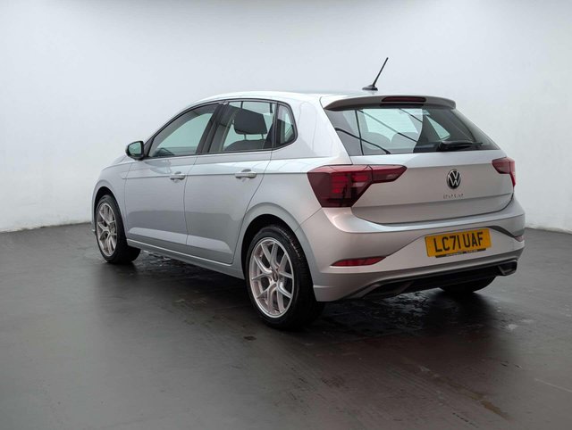 USED 2021 71 VOLKSWAGEN POLO 1.0 Polo Life TSi 5dr CLICK+COLLECT / HOME DELIVERY