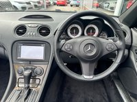 USED 2012 12 MERCEDES-BENZ SL 3.5 SL350 Convertible 2dr Petrol 7G-Tronic (236 g/km, 315 bhp) A FINE EXAMPLE IN EVERY ASPECT