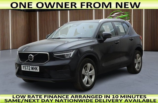 2023 VOLVO XC40