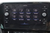 USED 2022 72 VOLKSWAGEN PASSAT 1.5 TSI EVO SEL Estate DSG (APPLE CAR PLAY) 