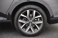 USED 2022 72 VOLKSWAGEN PASSAT 1.5 TSI EVO SEL Estate DSG (APPLE CAR PLAY) 
