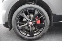 USED 2022 22 JAGUAR F-PACE 2.0 D200 MHEV R-Dynamic Black 5dr Auto AWD (SAT NAV) 