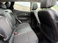USED 2017 17 RENAULT KADJAR 1.2 Kadjar Signature Nav TCe 5dr Full Service Sat Nav Pan Roof