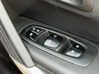 USED 2017 17 RENAULT KADJAR 1.2 Kadjar Signature Nav TCe 5dr Full Service Sat Nav Pan Roof