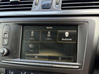USED 2017 17 RENAULT KADJAR 1.2 Kadjar Signature Nav TCe 5dr Full Service Sat Nav Pan Roof