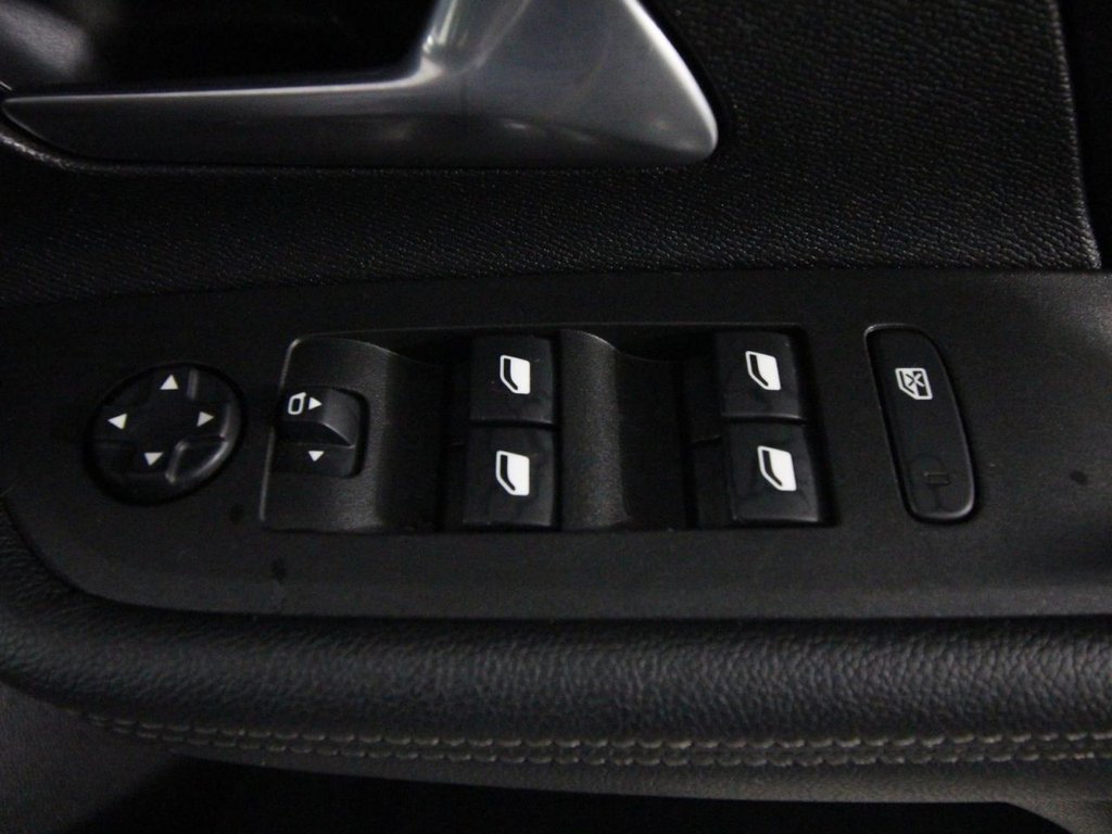 USED 2021 71 VAUXHALL MOKKA 1.2 Turbo SRi Nav Premium SUV 5dr Petrol Manual Euro 6 (s/s) (130 ps) 