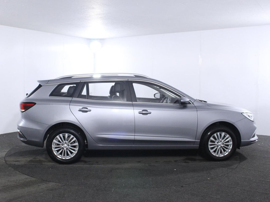 USED 2022 22 MG MG5 61.1kWh Exclusive Long Range Estate 5dr Electric Auto (156 ps) 