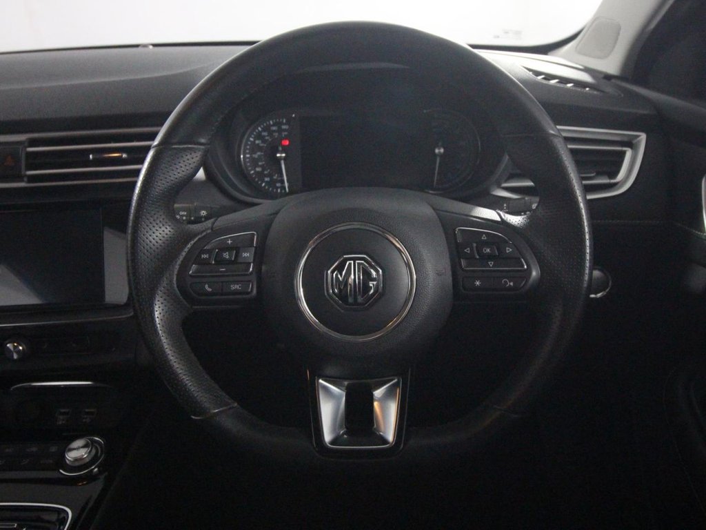 USED 2022 22 MG MG5 61.1kWh Exclusive Long Range Estate 5dr Electric Auto (156 ps) 