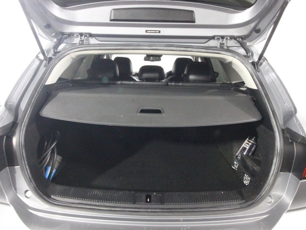 USED 2022 22 MG MG5 61.1kWh Exclusive Long Range Estate 5dr Electric Auto (156 ps) 