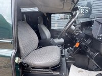 USED 2004 04 LAND ROVER DEFENDER 2.5 TD5 County Hard Top SUV 3dr Diesel Manual SWB (282 g/km, 120 bhp) 