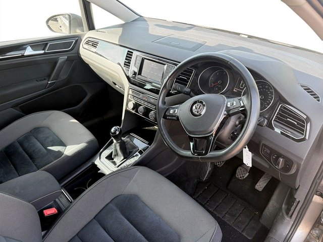 View our VOLKSWAGEN GOLF SV