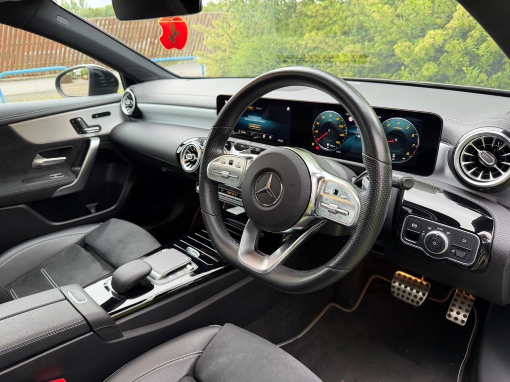 USED 2021 21 MERCEDES-BENZ A-CLASS 1.3 A200 AMG Line Edition (Premium Plus) Hatchback 5dr Petrol 7G-DCT Euro 6 (s/s) (163 ps) 1 OWN, SUPER LOW MILES, P/ROOF, FSH