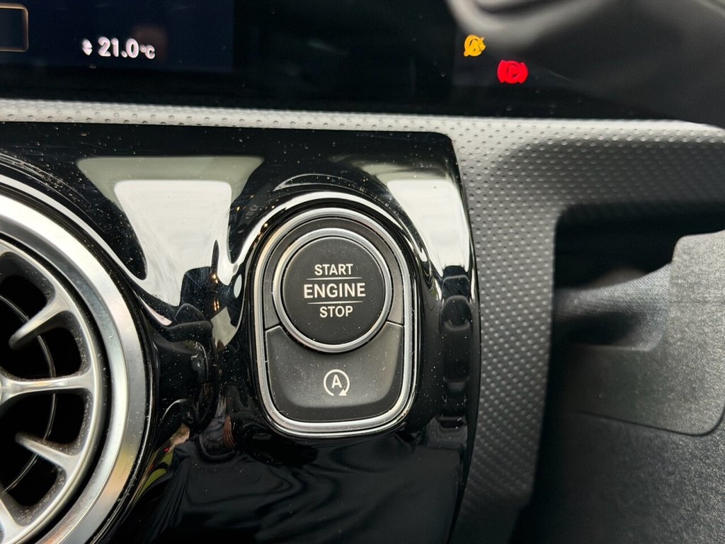 USED 2021 21 MERCEDES-BENZ A-CLASS 1.3 A200 AMG Line Edition (Premium Plus) Hatchback 5dr Petrol 7G-DCT Euro 6 (s/s) (163 ps) 1 OWN, SUPER LOW MILES, P/ROOF, FSH
