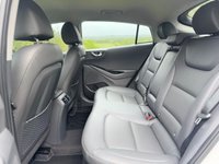 USED 2019 69 HYUNDAI IONIQ 1.6 h-GDi GPF Premium SE Hatchback 5dr Petrol Hybrid DCT Euro 6 (s/s) (141 ps) 