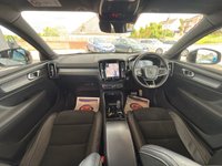 USED 2020 69 VOLVO XC40 2.0 T4 R-Design Pro SUV 5dr Petrol Auto Euro 6 (s/s) (190 ps) SUV