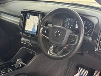 USED 2020 69 VOLVO XC40 2.0 T4 R-Design Pro SUV 5dr Petrol Auto Euro 6 (s/s) (190 ps) SUV