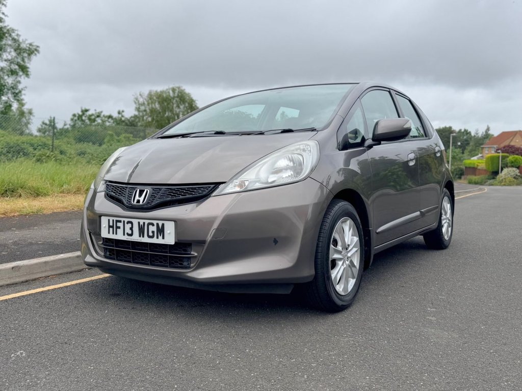 USED 2013 13 HONDA JAZZ 1.4 i-VTEC ES // Hatchback 5dr // Petrol // Manual // Euro 5 (99 ps) // px swap 