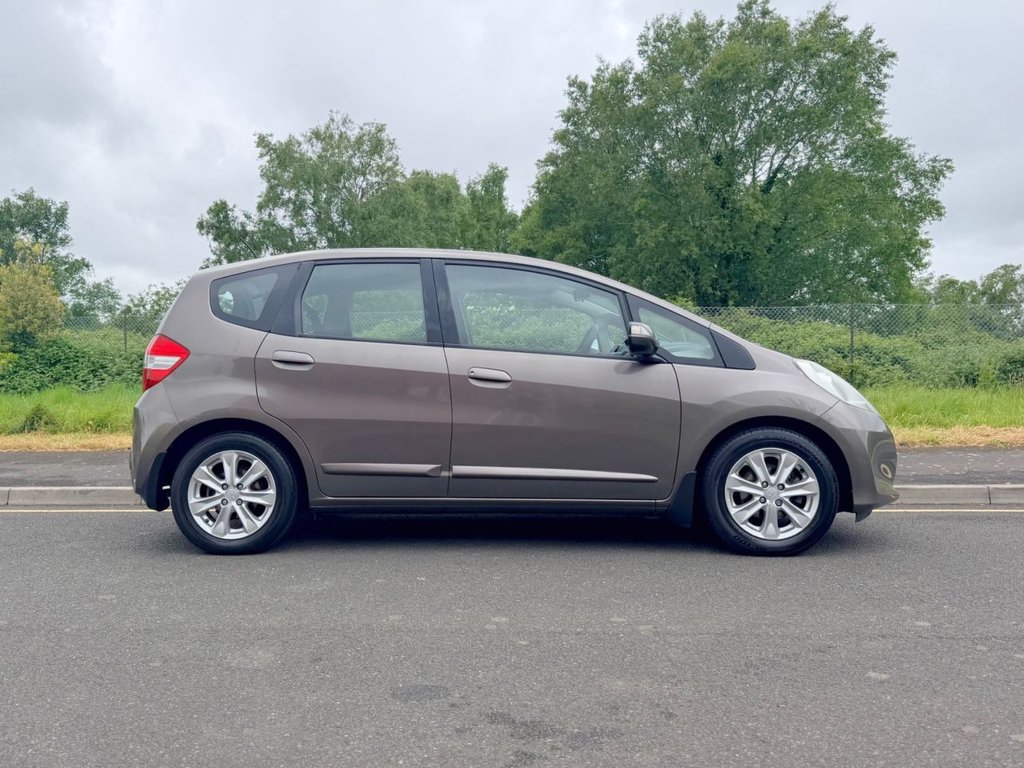 USED 2013 13 HONDA JAZZ 1.4 i-VTEC ES // Hatchback 5dr // Petrol // Manual // Euro 5 (99 ps) // px swap 