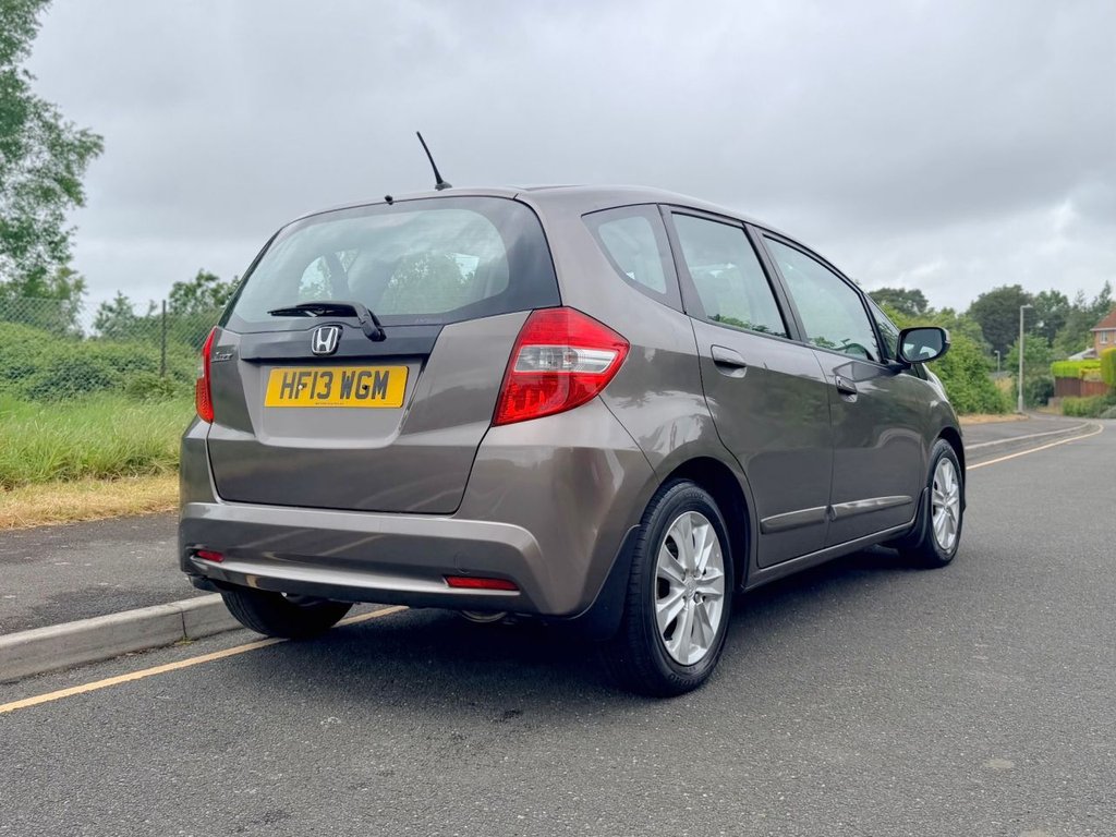 USED 2013 13 HONDA JAZZ 1.4 i-VTEC ES // Hatchback 5dr // Petrol // Manual // Euro 5 (99 ps) // px swap 