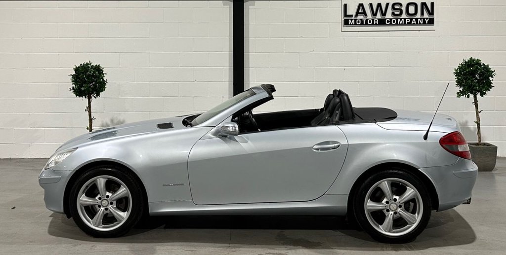 USED 2007 57 MERCEDES-BENZ SLK 1.8 SLK200 Kompressor Convertible 2dr Petrol Automatic (211 g/km, 163 bhp) 