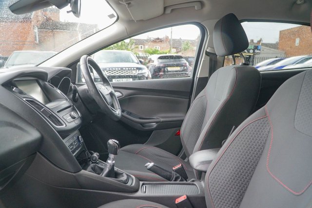 View our FORD FOCUS