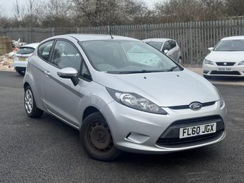 2010 FORD FIESTA