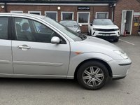 USED 2004 04 FORD FOCUS 1.6i 16v Ghia Saloon 4dr Petrol Manual (163 g/km, 99 bhp) 12 MONTH MOT - JUST SERVICED