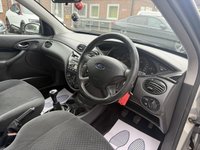 USED 2004 04 FORD FOCUS 1.6i 16v Ghia Saloon 4dr Petrol Manual (163 g/km, 99 bhp) 12 MONTH MOT - JUST SERVICED