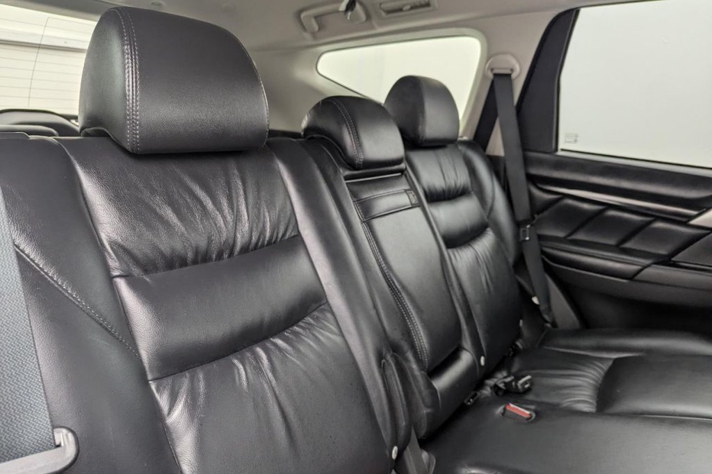 USED 2020 20 MITSUBISHI SHOGUN SPORT 2.4D 4 SUV 5dr Diesel Auto 4WD Euro 6 (181 ps) 7 Seats, 4x4, Leather