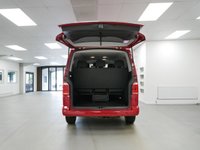 USED 2019 19 VOLKSWAGEN TRANSPORTER SHUTTLE 2.0 TDI 102 BHP BMT SE SWB 9 SEATER MINIBUS ( NO VAT ) 9 SEATER | SAT NAV | NO VAT TO PAY !