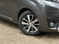 USED 2020 70 TOYOTA PROACE VERSO 2.0D Family Medium MPV 5dr Diesel Auto MWB Euro 6 (s/s) (8 Seat) (180 ps) 