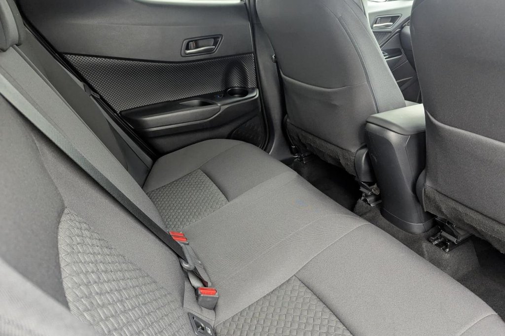 USED 2022 22 TOYOTA C-HR 1.8 VVT-h GPF Design SUV 5dr Petrol Hybrid CVT Euro 6 (s/s) (122 ps) Sat Nav, Rear Camera, Keyless