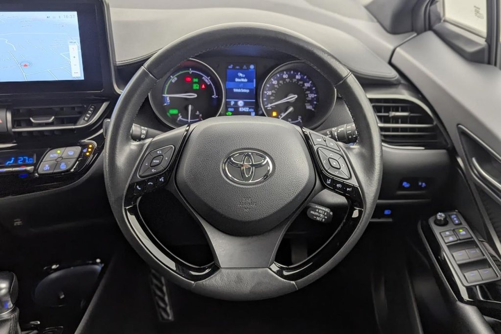 USED 2022 22 TOYOTA C-HR 1.8 VVT-h GPF Design SUV 5dr Petrol Hybrid CVT Euro 6 (s/s) (122 ps) Sat Nav, Rear Camera, Keyless