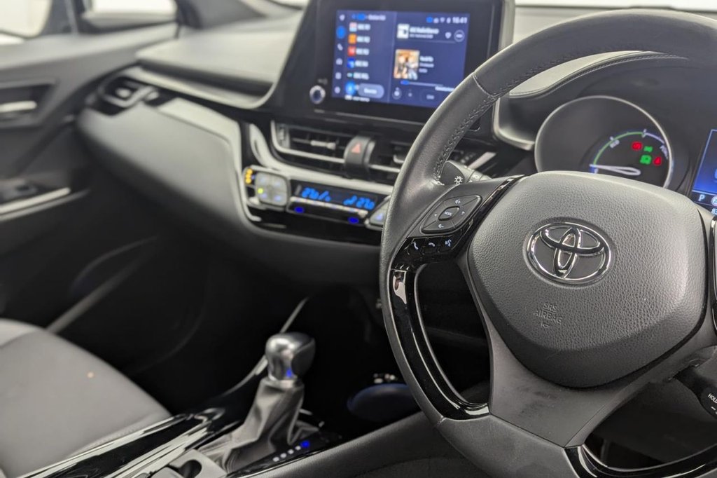 USED 2022 22 TOYOTA C-HR 1.8 VVT-h GPF Design SUV 5dr Petrol Hybrid CVT Euro 6 (s/s) (122 ps) Sat Nav, Rear Camera, Keyless
