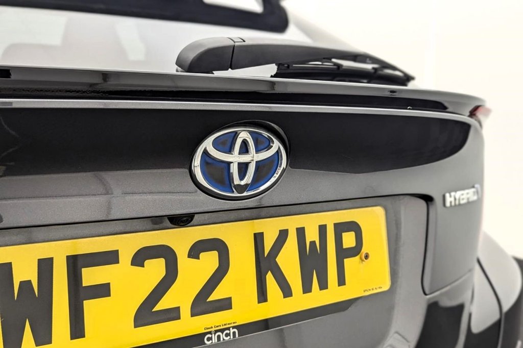 USED 2022 22 TOYOTA C-HR 1.8 VVT-h GPF Design SUV 5dr Petrol Hybrid CVT Euro 6 (s/s) (122 ps) Sat Nav, Rear Camera, Keyless
