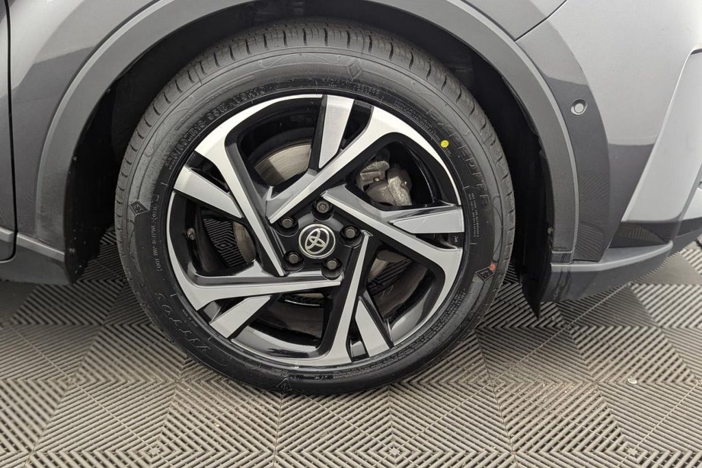 USED 2022 22 TOYOTA C-HR 1.8 VVT-h GPF Design SUV 5dr Petrol Hybrid CVT Euro 6 (s/s) (122 ps) Sat Nav, Rear Camera, Keyless
