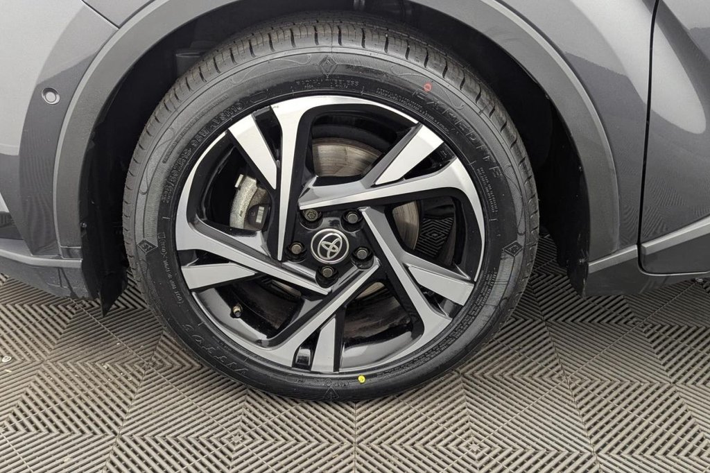 USED 2022 22 TOYOTA C-HR 1.8 VVT-h GPF Design SUV 5dr Petrol Hybrid CVT Euro 6 (s/s) (122 ps) Sat Nav, Rear Camera, Keyless