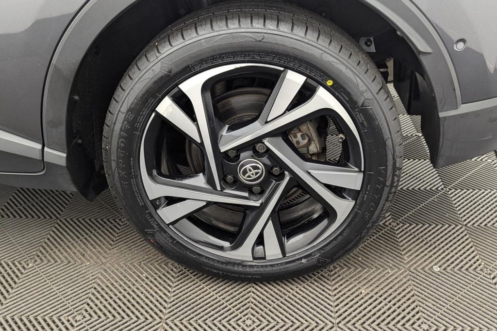 USED 2022 22 TOYOTA C-HR 1.8 VVT-h GPF Design SUV 5dr Petrol Hybrid CVT Euro 6 (s/s) (122 ps) Sat Nav, Rear Camera, Keyless