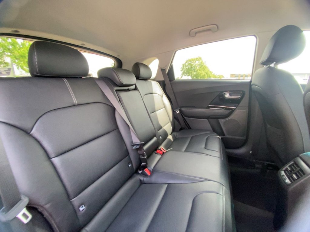 USED 2022 22 KIA NIRO 1.6 GDi 3 SUV 5dr Petrol Hybrid DCT Euro 6 (s/s) (139 bhp) CARPLAY+CAMERA+SAT NAV+LEATHER
