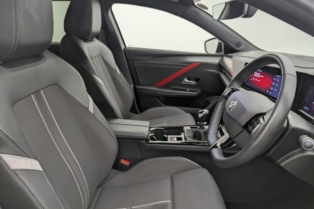 USED 2022 22 VAUXHALL ASTRA 1.2 Turbo GS Line Hatchback 5dr Petrol Manual Euro 6 (s/s) (130 ps) Sat Nav, 360 Camera, Keyless
