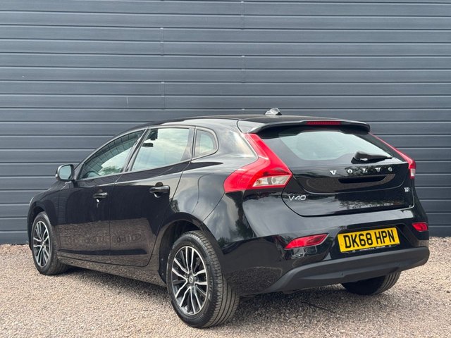 View our VOLVO V40